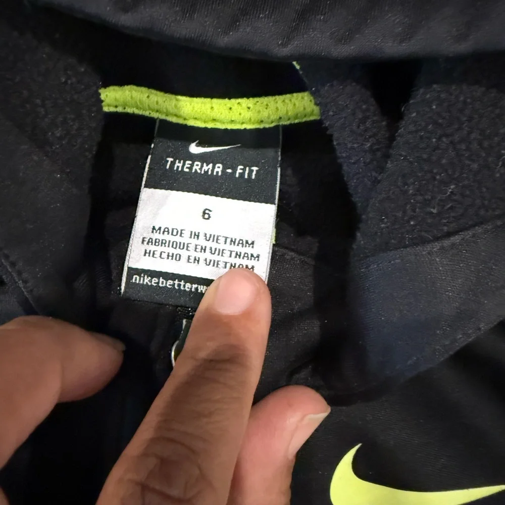 - Nike‎ Toddler Boys Elite Therma-Fit Stripe Full-Zip Black Hoodie Jacke